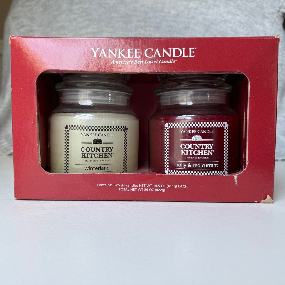 2010 Yankee Candle Country Kitchen Set Winterland Holly Red Currant 14.5oz Jars